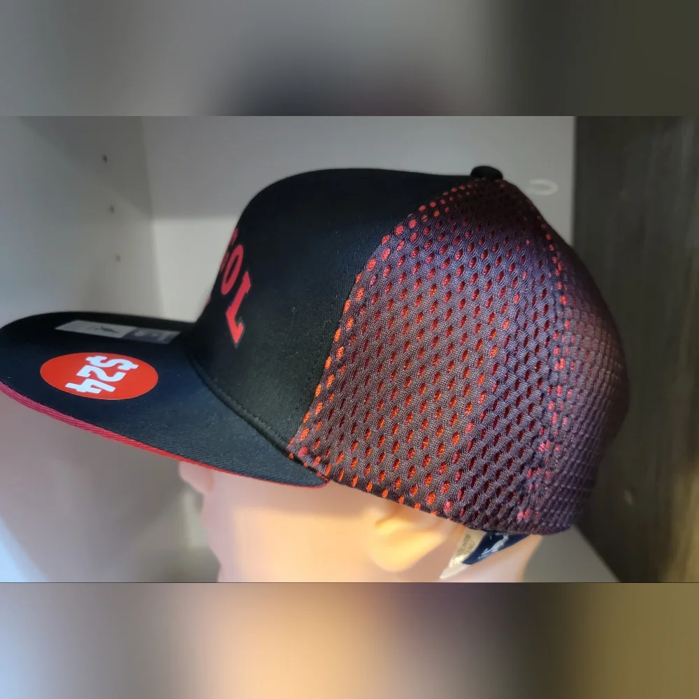 BNWT - Kangol Strapback Hat - Picture 5 of 5